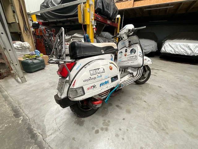 Piaggio vespa 125 oldtimer - afbeelding 9 van  12