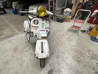 Piaggio vespa 125 oldtimer - afbeelding 11 van  12