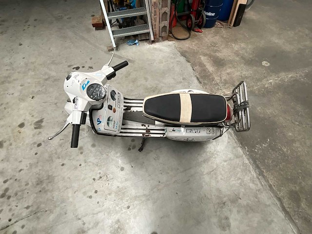Piaggio vespa 125 oldtimer - afbeelding 5 van  20