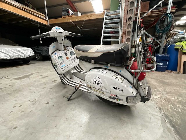 Piaggio vespa 125 oldtimer - afbeelding 14 van  20