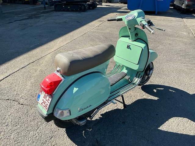 Piaggio vespa 125cc brommer - afbeelding 11 van  16