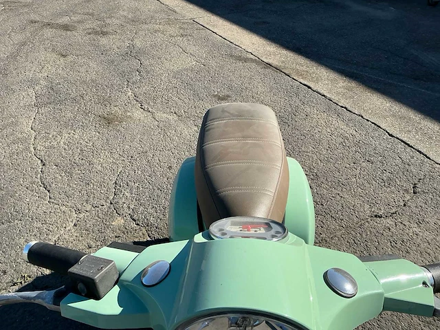 Piaggio vespa 125cc brommer - afbeelding 16 van  16