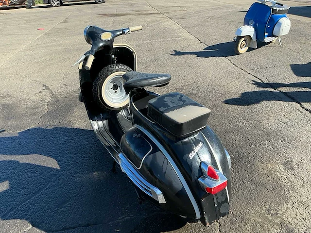 Piaggio vespa 150 super motorfiets - afbeelding 6 van  9