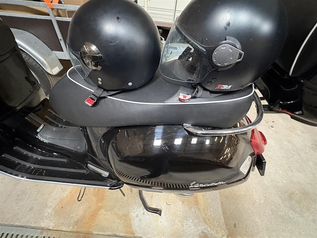 Piaggio vespa 300 - afbeelding 5 van  16