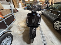 Piaggio vespa 300 - afbeelding 9 van  16