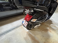 Piaggio vespa 300 - afbeelding 13 van  16