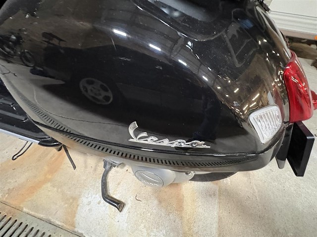 Piaggio vespa 300 - afbeelding 16 van  16