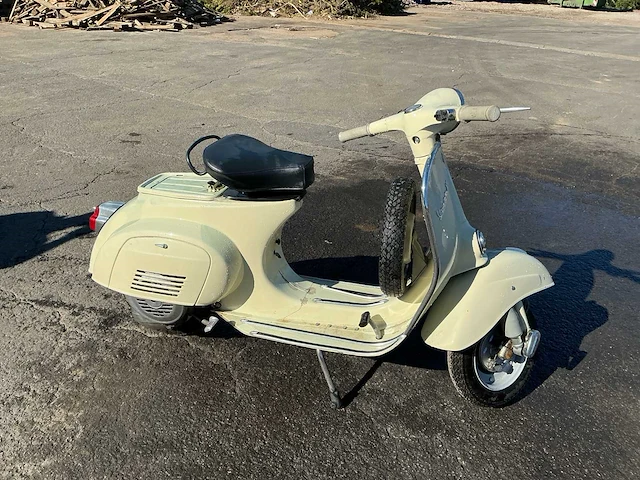 Piaggio vespa 50 motorfiets - afbeelding 8 van  15
