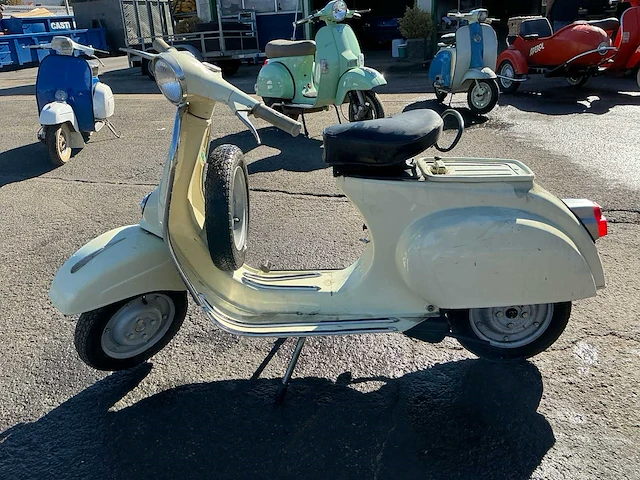 Piaggio vespa 50 motorfiets - afbeelding 11 van  15