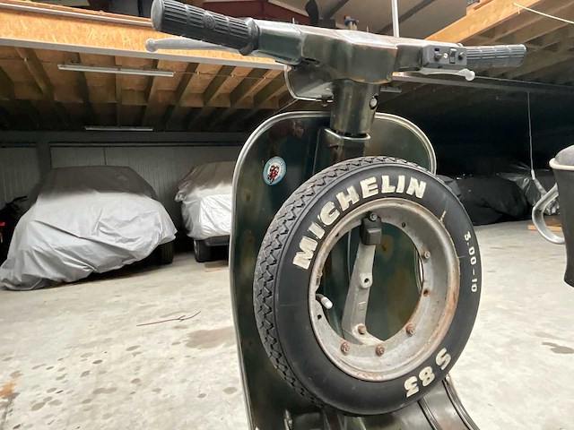 Piaggio vespa 50 oldtimer - afbeelding 3 van  27