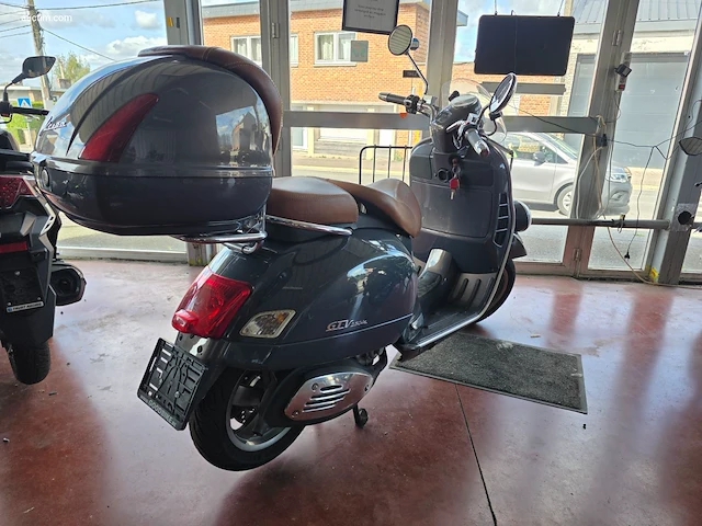 Piaggio vespa gt250ie - afbeelding 11 van  17