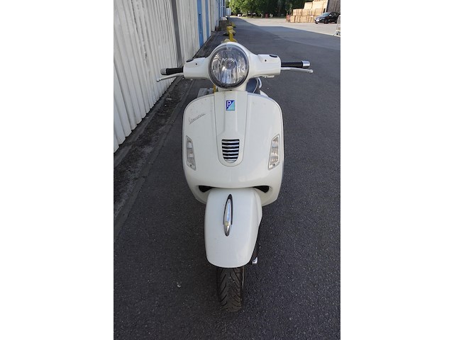 Piaggio vespa gts300 - afbeelding 10 van  16