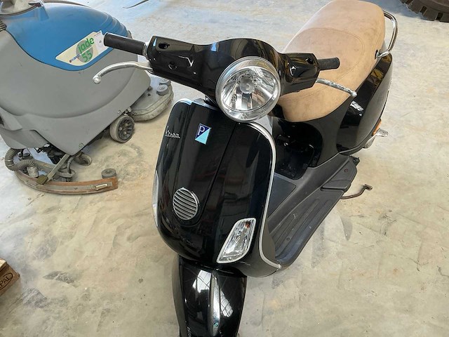 Piaggio vespa lc50 4valvole brommer - afbeelding 9 van  14