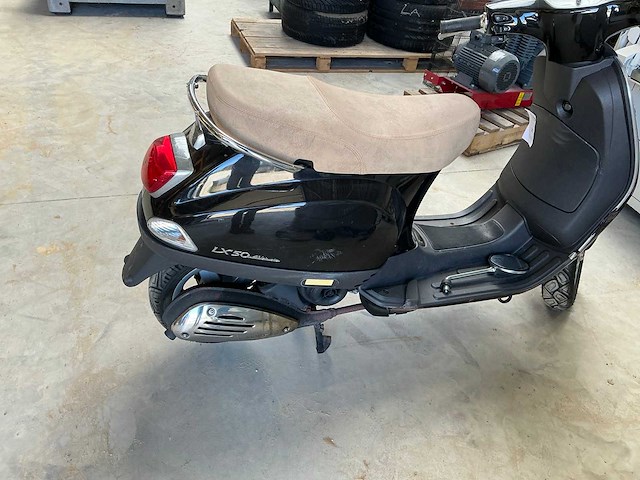 Piaggio vespa lc50 4valvole brommer - afbeelding 12 van  14