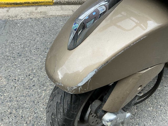 Piaggio vespa lx 125 scooter - afbeelding 13 van  31