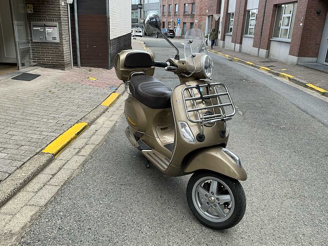 Piaggio vespa lx 125 scooter - afbeelding 17 van  25