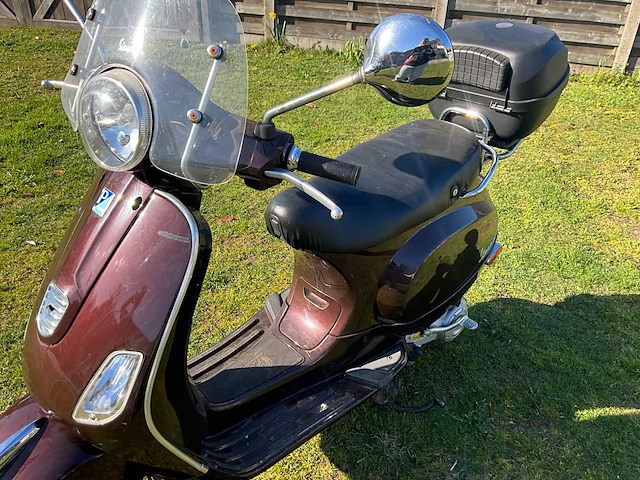 Piaggio vespa lx50 scooter - afbeelding 28 van  28