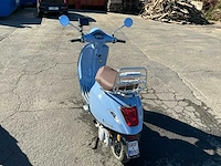 Piaggio vespa primavera 50cc brommer - afbeelding 10 van  15