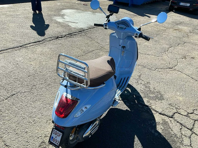 Piaggio vespa primavera 50cc brommer - afbeelding 11 van  15