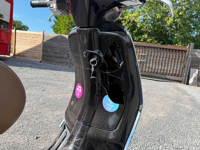 Piaggio vespa primavera vespa - afbeelding 4 van  16