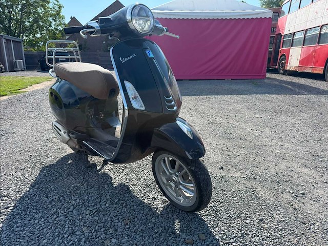 Piaggio vespa primavera vespa - afbeelding 12 van  16