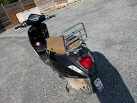 Piaggio vespa primavera vespa - afbeelding 9 van  16