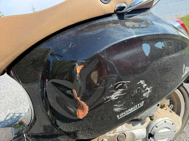 Piaggio vespa primavera vespa - afbeelding 15 van  16