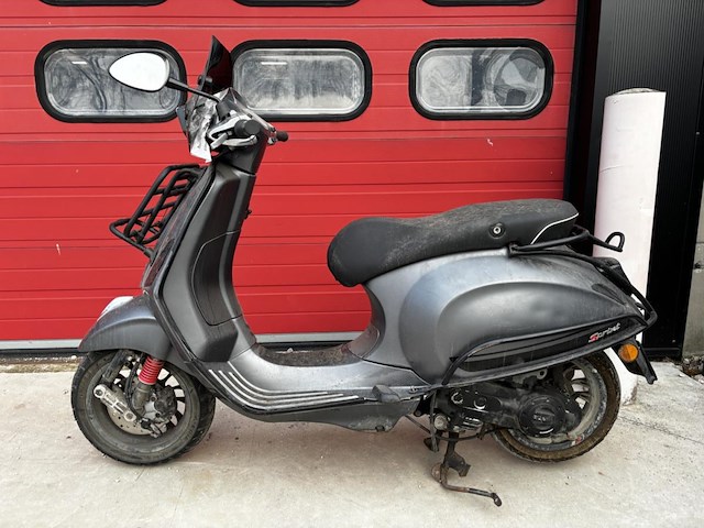 Piaggio vespa sprint, 2015 - afbeelding 1 van  6