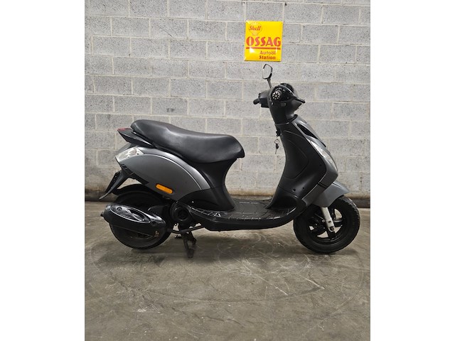 Piaggio zip sp look titanium grey (opknapper) - afbeelding 7 van  7