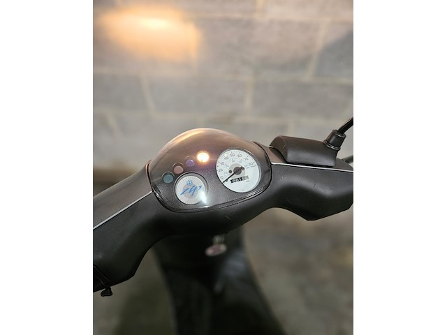 Piaggio zip sp look titanium grey - afbeelding 6 van  7