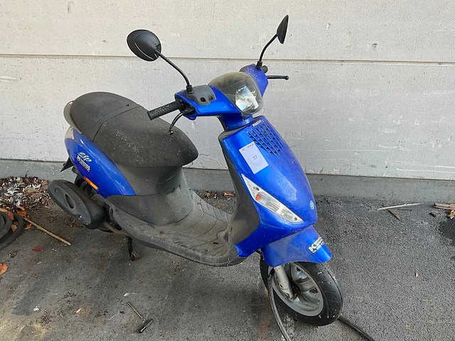 Piagio zip quattrotempi snorscooter - afbeelding 1 van  5