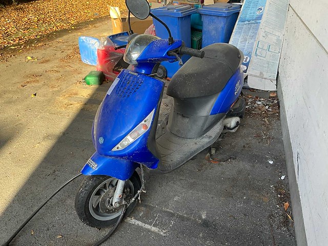 Piagio zip quattrotempi snorscooter - afbeelding 2 van  5