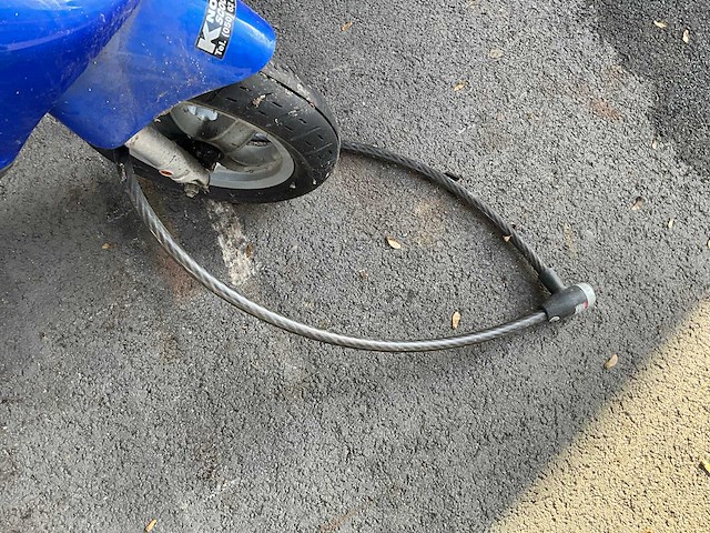 Piagio zip quattrotempi snorscooter - afbeelding 3 van  5