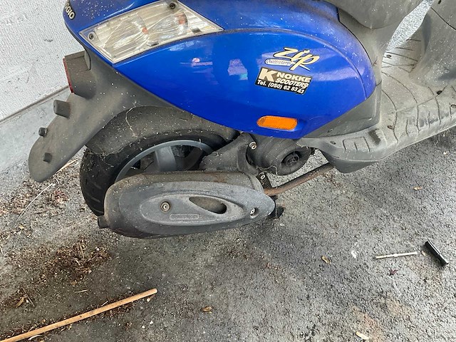 Piagio zip quattrotempi snorscooter - afbeelding 5 van  5