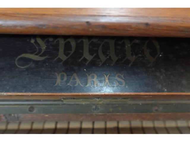 Piano met krukje - afbeelding 5 van  6