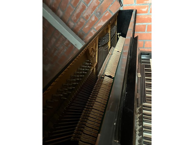 Piano - afbeelding 1 van  6