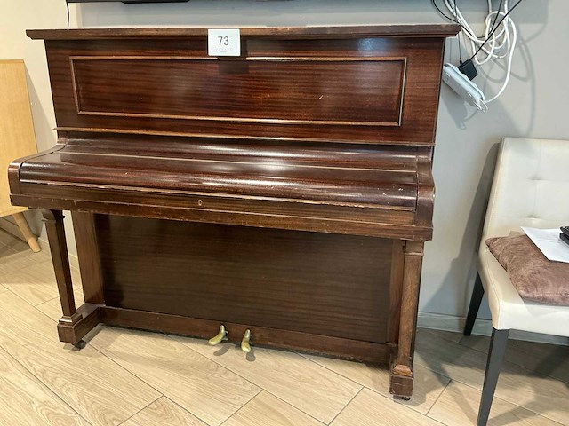 Piano - afbeelding 1 van  7