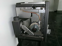 Piazzetta ip 68/49 pelletkachel - ongebruikt demotoestel – incl. draagframe, vulschuif en afstandsbediening - afbeelding 8 van  13
