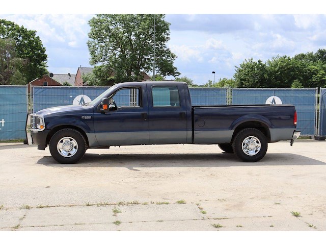 Pick up ford f-350 super duty benzine 264pk 2004 - afbeelding 1 van  1