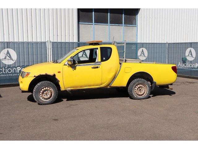 Pick up mitsubishi l200 club cab 4wd invite diesel 136pk 2007 - afbeelding 1 van  1
