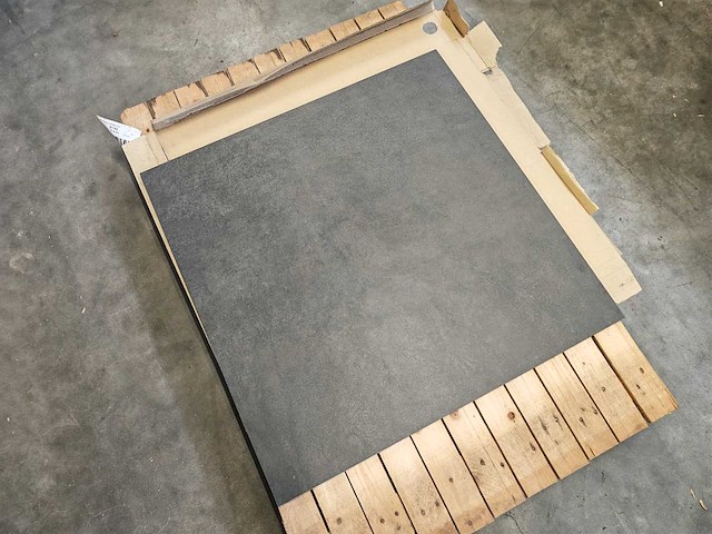 Piemme dolce nero mat 80x80 cm tegel 64 m² - afbeelding 1 van  7