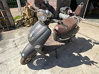 Piemonte 50 gts 50 scooter - afbeelding 11 van  12