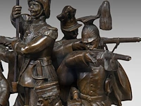 Pierre de soete (1886-1948), "la défense du drapeau", bronze and polychrome bronze on a marble base. height: 58 cm. (22.82 in.), diameter: 31 cm. (12.19 in.) - afbeelding 10 van  19