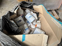 Pigmenten en verdunners voor water gedragen verf - afbeelding 1 van  1