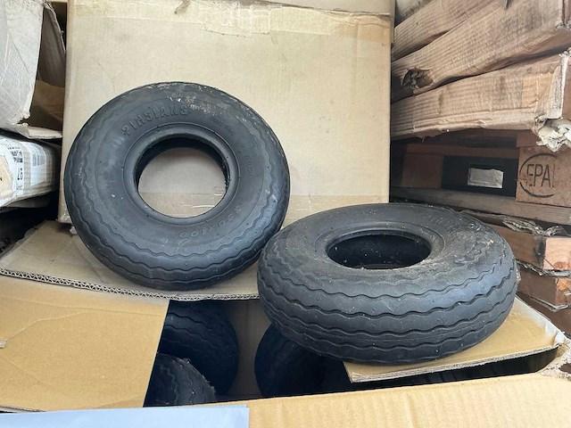 Pihsiang nylon 330x100 partij luchtbanden - afbeelding 1 van  4