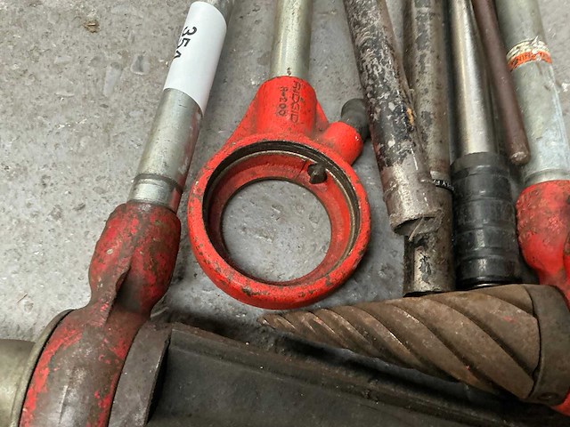 Pijpenruimer en divers gereedschap - afbeelding 4 van  5