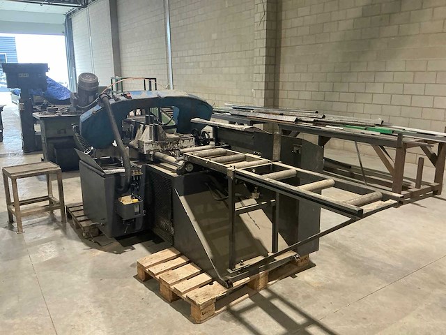 Pilous arg 300 cf-nc cnc metalen horizontale bandzaagmachine - afbeelding 1 van  12