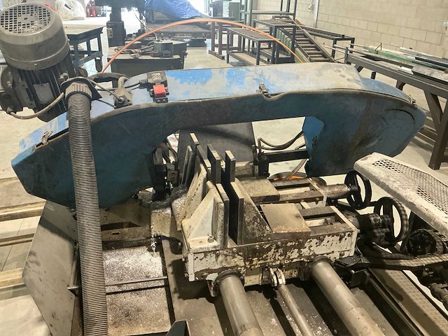 Pilous arg 300 cf-nc cnc metalen horizontale bandzaagmachine - afbeelding 10 van  12