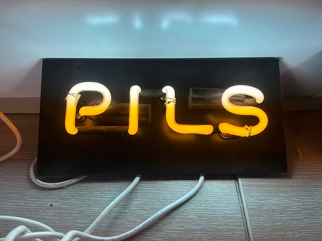 Pils decoratie neon verlichting (2x) - afbeelding 2 van  2