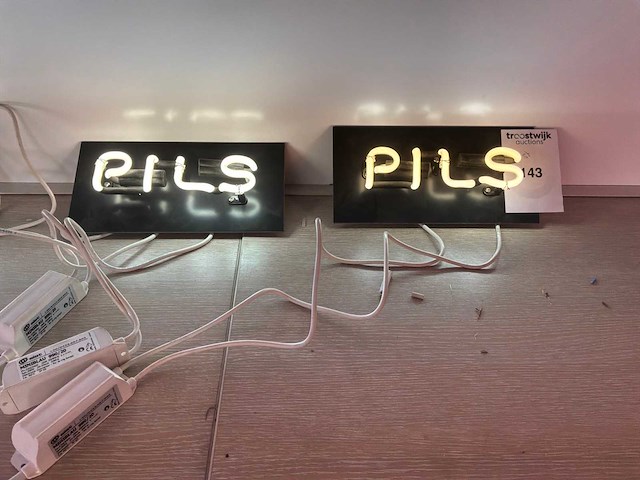 Pils decoratie neon verlichting (2x) - afbeelding 1 van  2